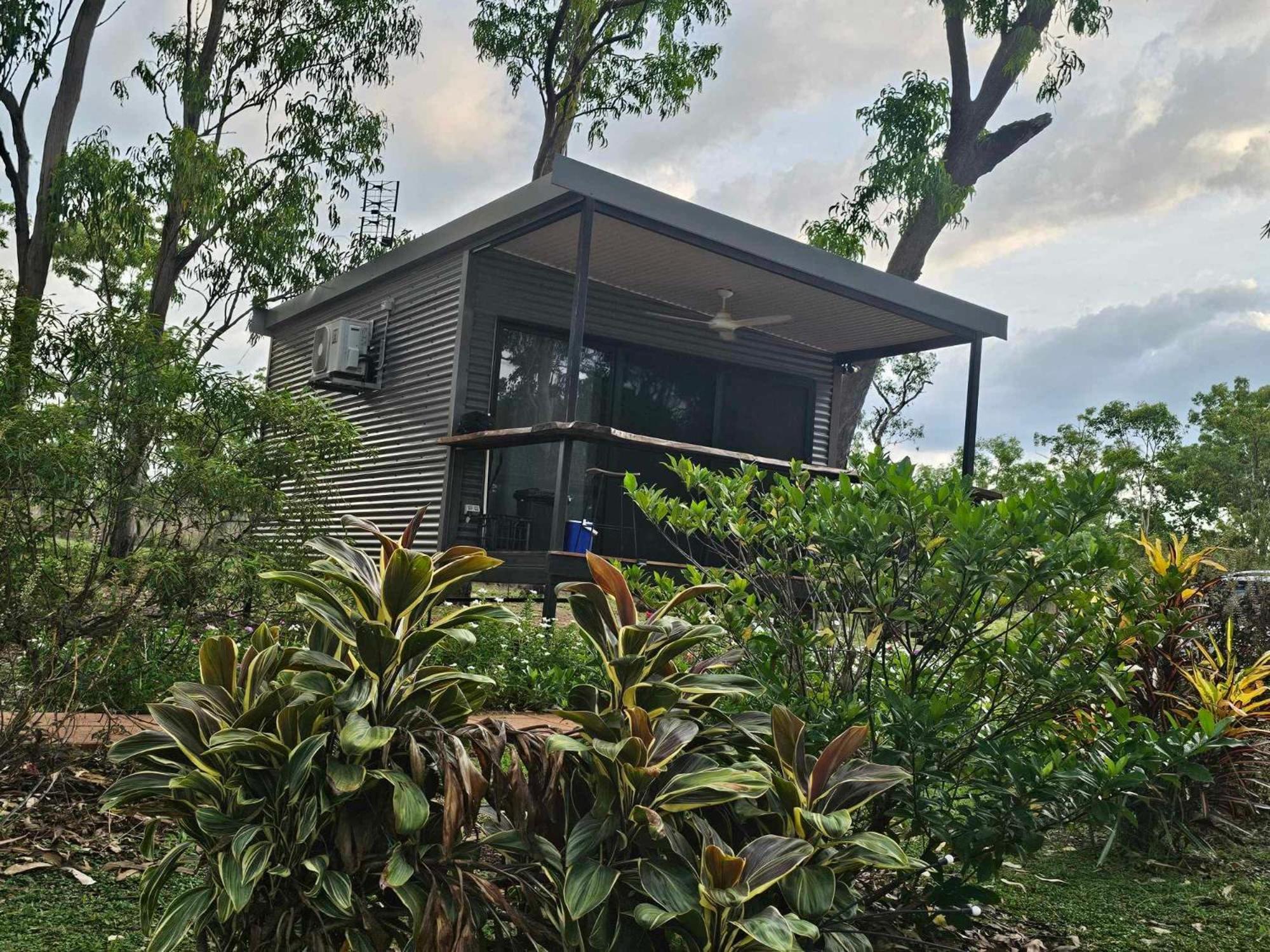 Litchfield Tropical Stay Batchelor Ngoại thất bức ảnh