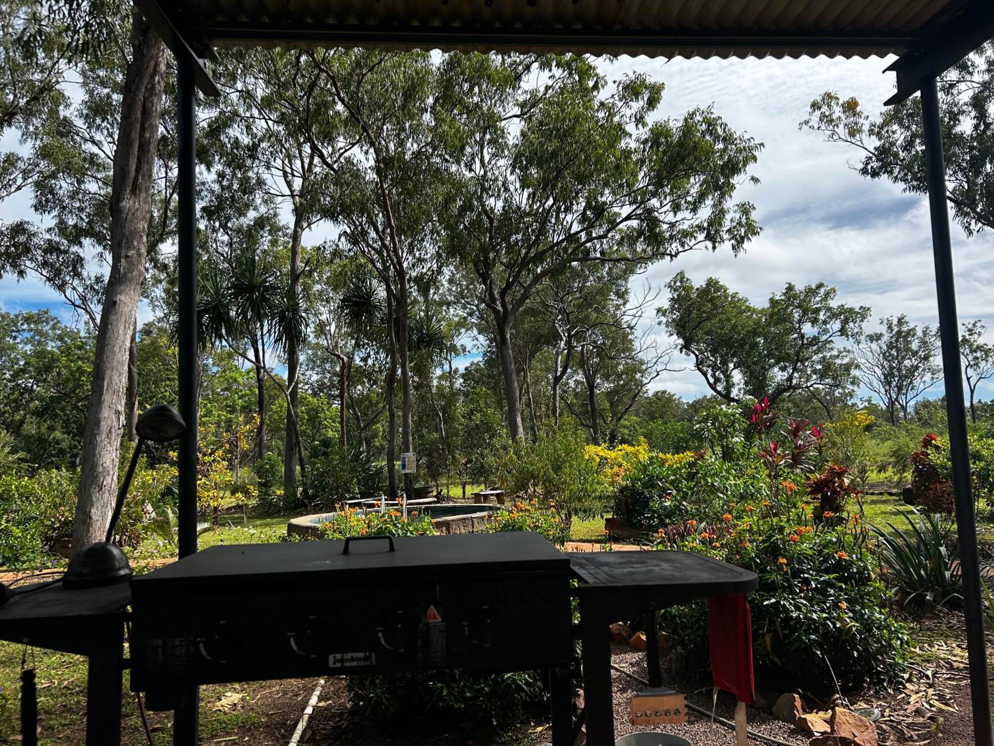 Litchfield Tropical Stay Batchelor Ngoại thất bức ảnh