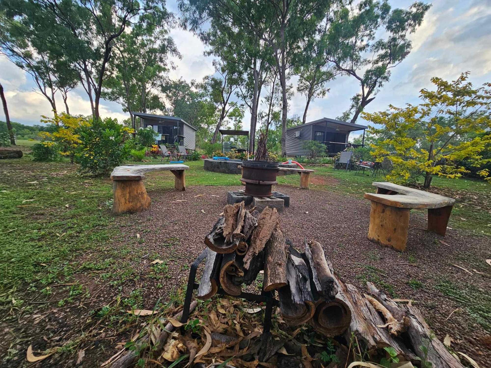 Litchfield Tropical Stay Batchelor Ngoại thất bức ảnh